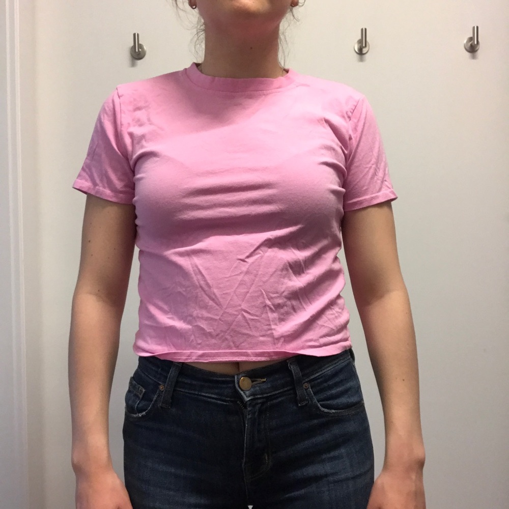 Pink Brandy Melville cropped T-shirt